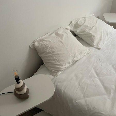 Le Wolf - 1 Chambre Dans Un T3 - 5Mn Tram Du Centre Ville - 15Mn Tram Gare Tgv Mulhouse - Wifi - Parking Luaran gambar