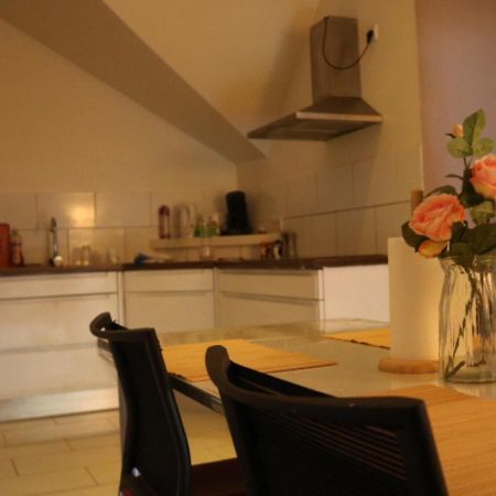 Le Wolf - 1 Chambre Dans Un T3 - 5Mn Tram Du Centre Ville - 15Mn Tram Gare Tgv Mulhouse - Wifi - Parking Luaran gambar