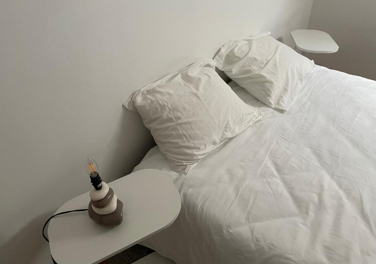Le Wolf - 1 Chambre Dans Un T3 - 5Mn Tram Du Centre Ville - 15Mn Tram Gare Tgv Mulhouse - Wifi - Parking Luaran gambar